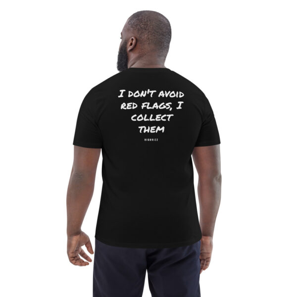 I don't avoid red flags, I collect them Men's T-Shirt I don't avoid red flags, I collect them Men's T-Shirt in black