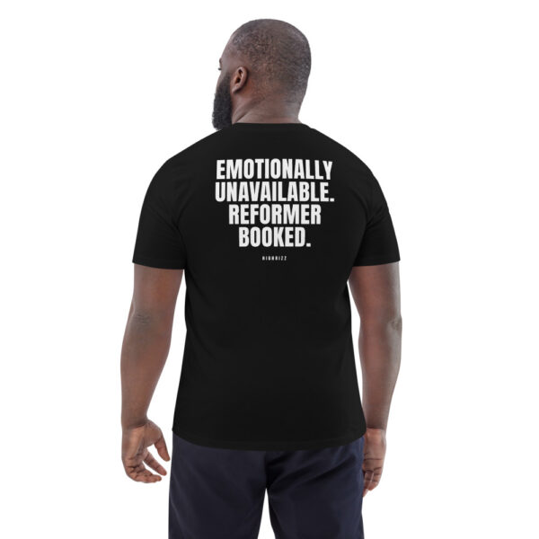 Emotionally unavailable. Reformer booked. Men's T-Shirt in black