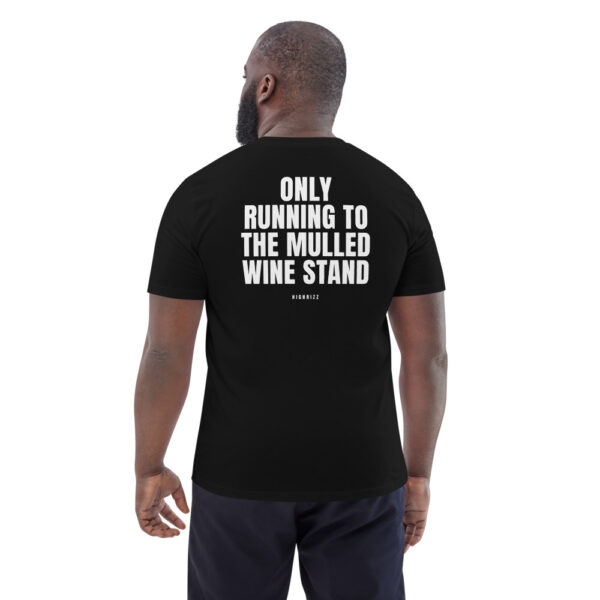Only running to the mulled wine stand Men's T-Shirt in black